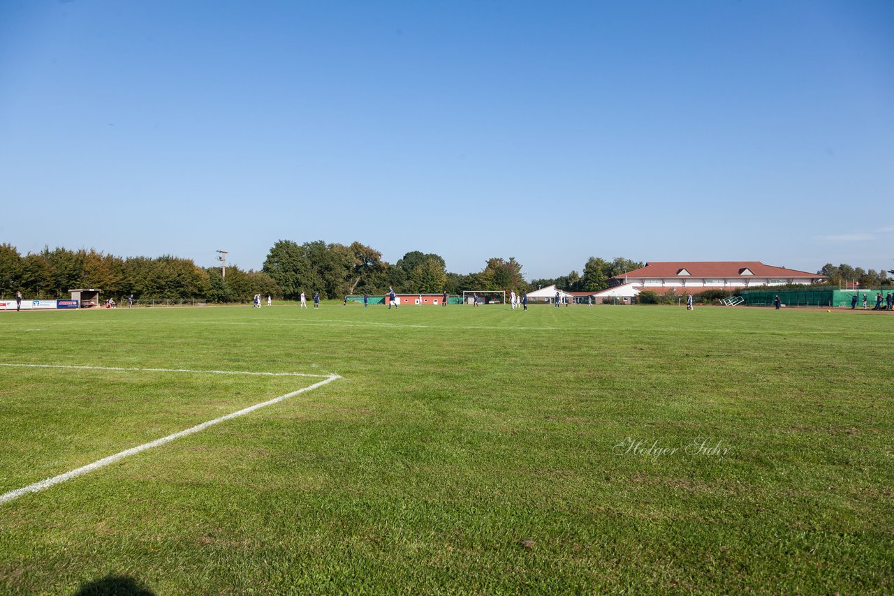 Bild 422 - B-Juniorinnen Krummesser SV - SV Henstedt Ulzburg : Ergebnis: 0:3